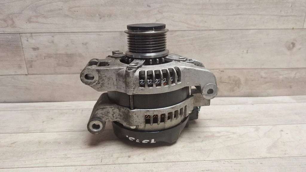 Generaator – Toyota Corolla Verso AR10 (2004-2009)