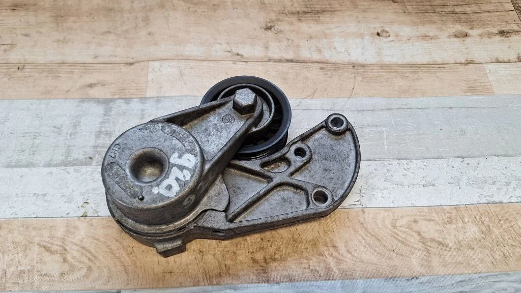 Generator/alternator belt tensioner E6920A110540