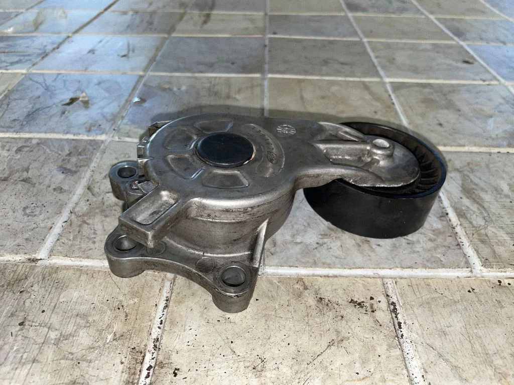 Generator/alternator belt tensioner E5082A111560
