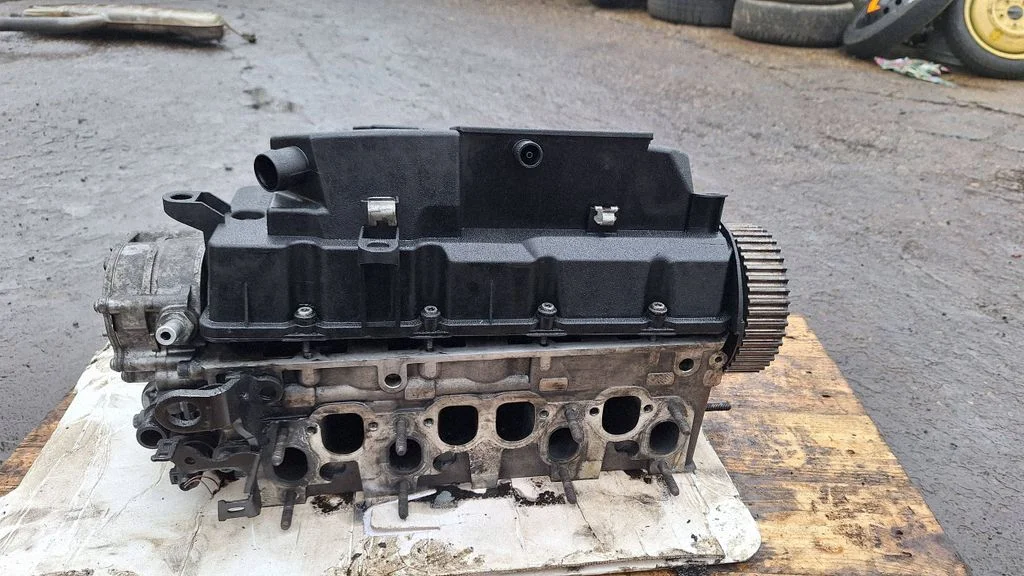 Engine head 038103373N