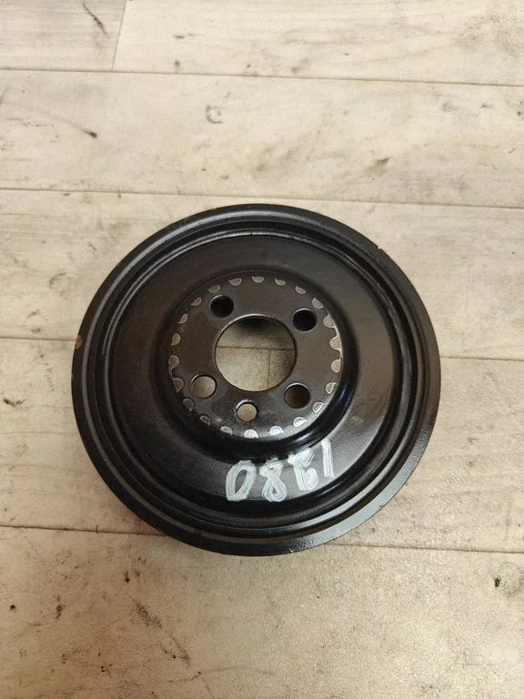 Crankshaft pulley 04L105243