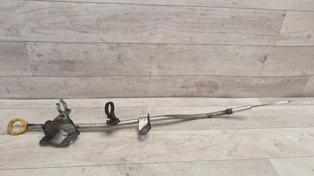 Oil level dip stick