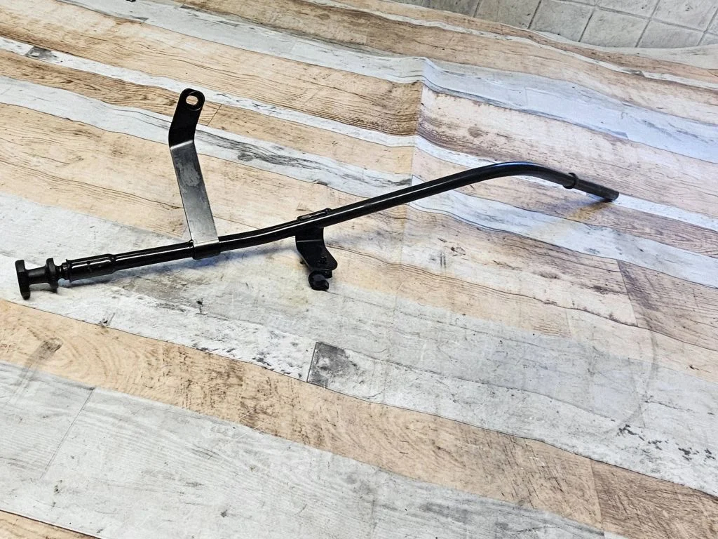 Oil level dip stick – BMW 5 Series E60 E61 (2004-2010)