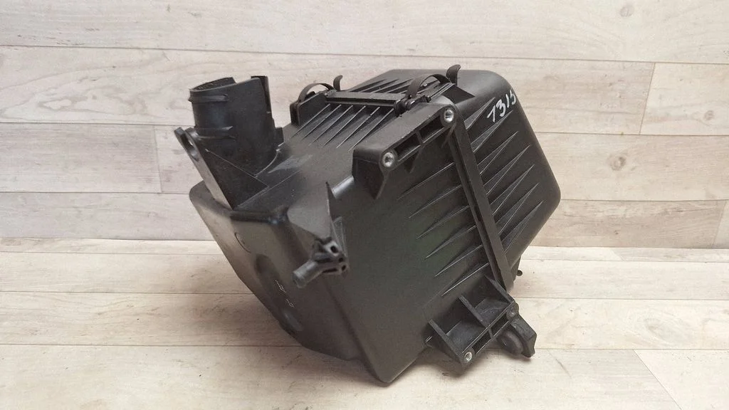 Air filter box – KIA Ceed (2006-2012)
