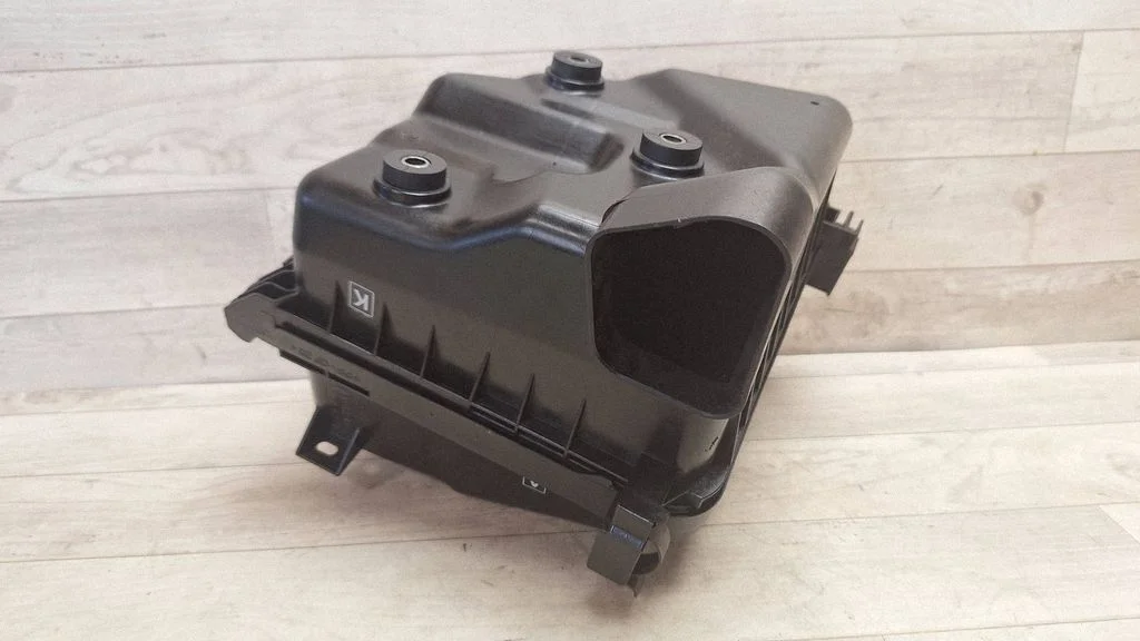 Air filter box