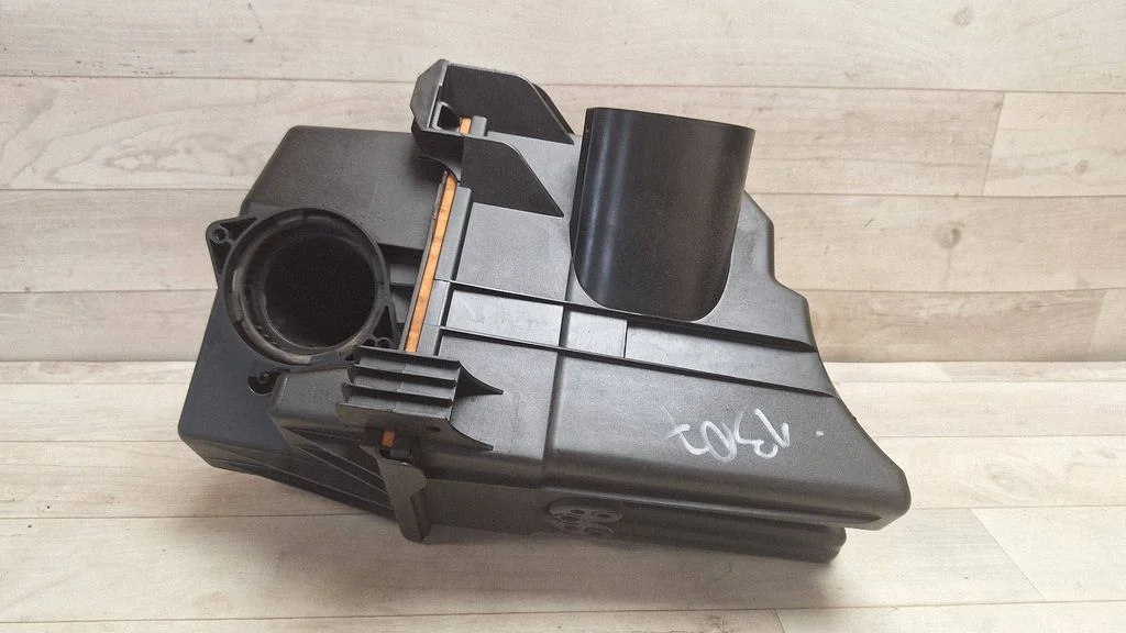 Air filter box 6Q0129601AR
