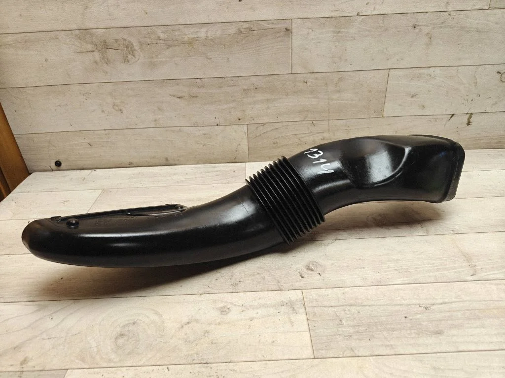 Air intake duct part 8638624