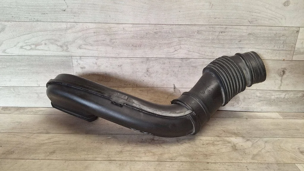Air intake duct part 9685508180