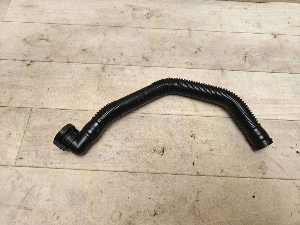 Breather hose/pipe – Skoda Octavia Mk2 (1Z) (2004-2013)