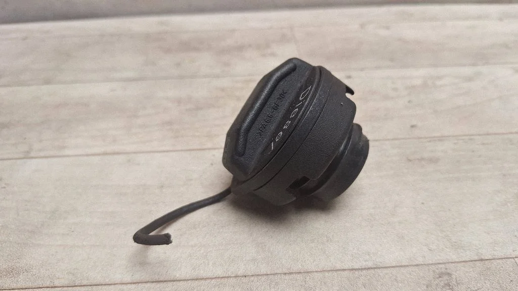 Fuel tank filler cap 1J0201553G