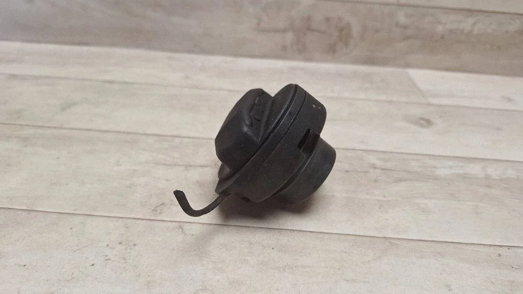 Fuel tank filler cap 1J0201553AD
