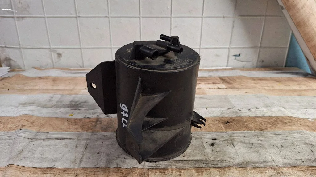 Fuel filter MR481121