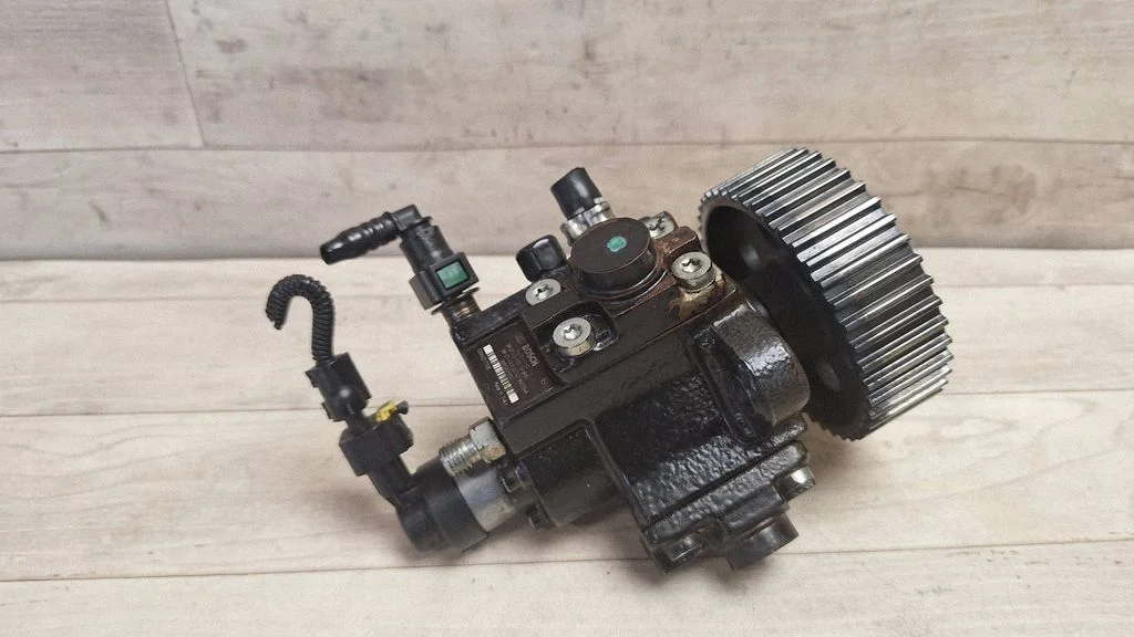 Kütuse kõrgsurvepump 0445010150