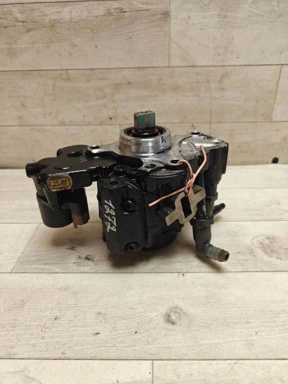 Fuel injection high pressure pump 28307889