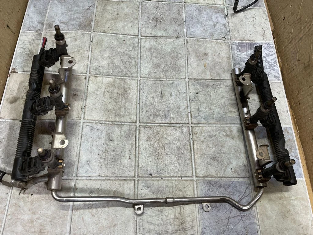 Pihustite (düüside) komplekt – Audi A6 Allroad C5 (1999-2005)