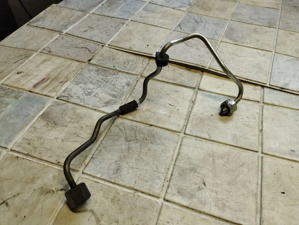 Pihustitele kütuse etteandetoru(d) – BMW 1-seeria E81 E87 (2004-2011)