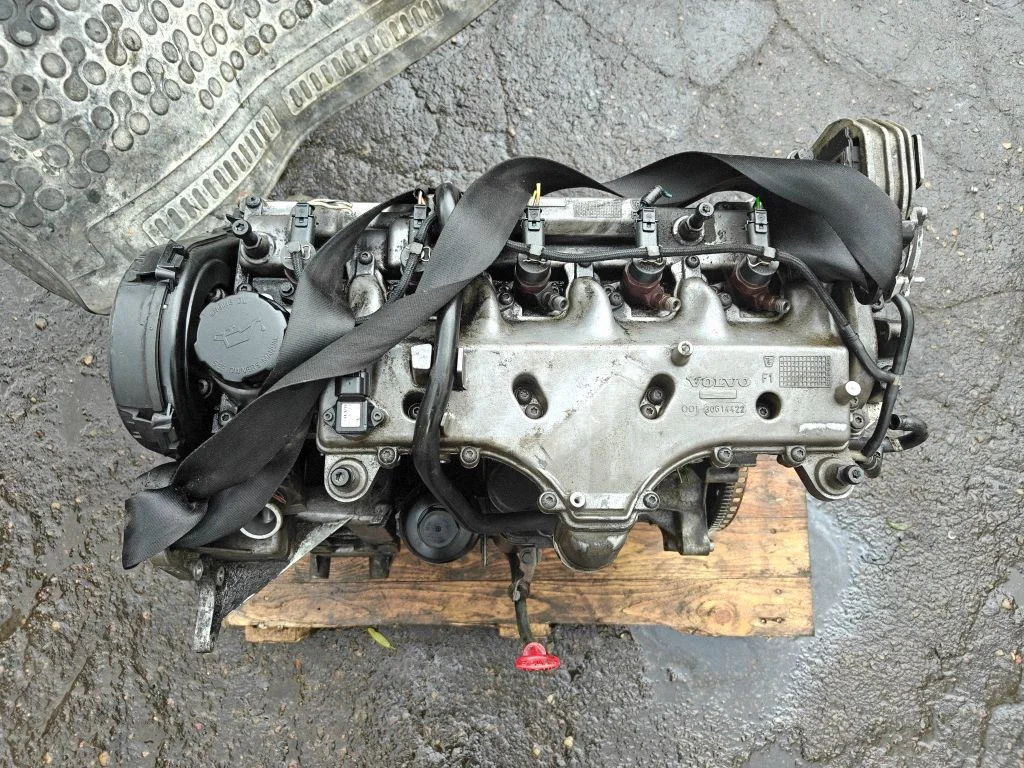 Engine 30614422