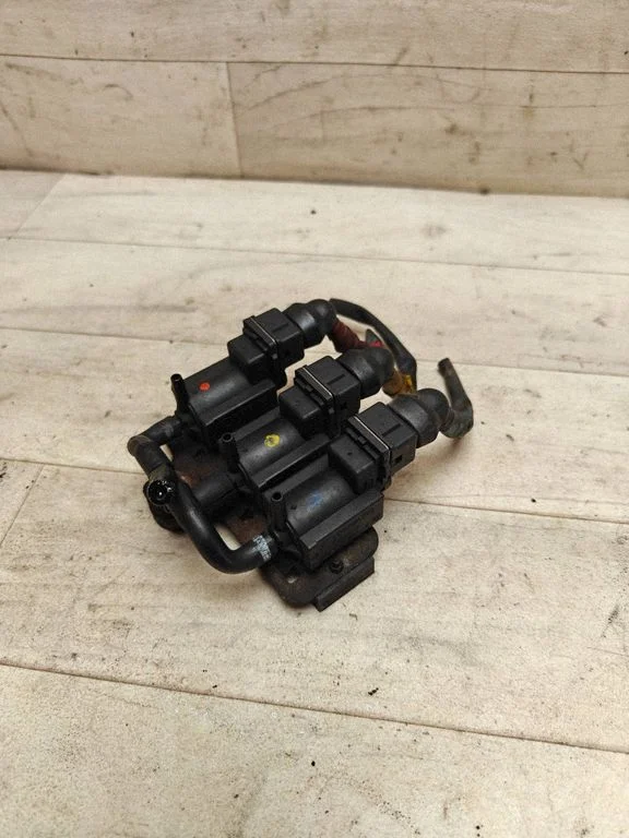 Vacuum valve 72220400
