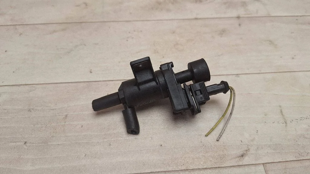 Vacuum valve