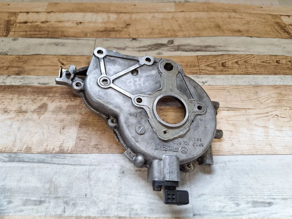 Timing belt guard (cover) RF7J10600