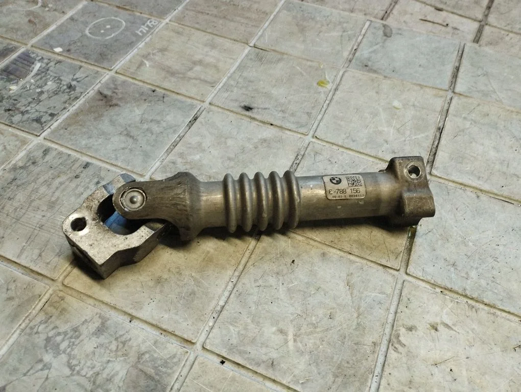 Steering column universal joint – BMW 7 Series F01 F02 F03 F04 (2008-2016)