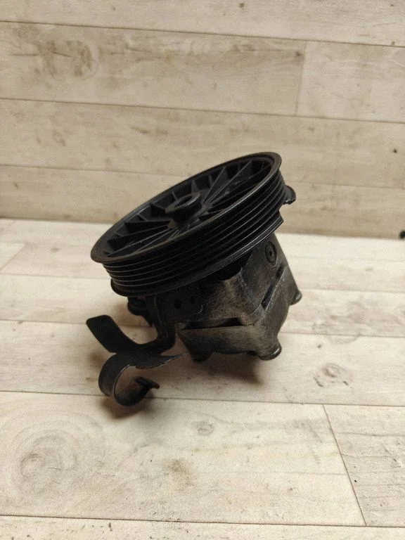 Power steering pump 7611332112