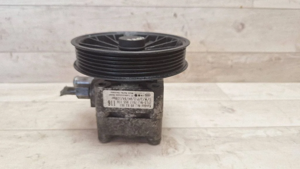 Power steering pump 8683967