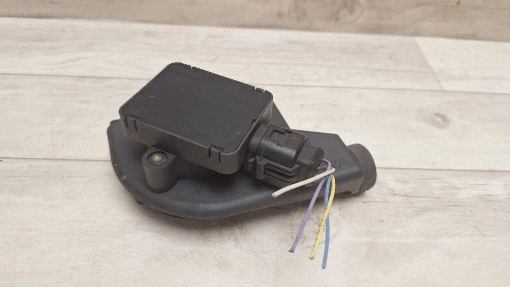 Acceleration sensor 9643365680