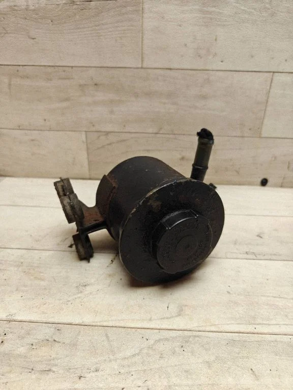 Power steering fluid tank/reservoir