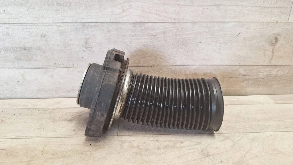Front upper strut mount – Skoda Roomster (5J) (2006-2015)