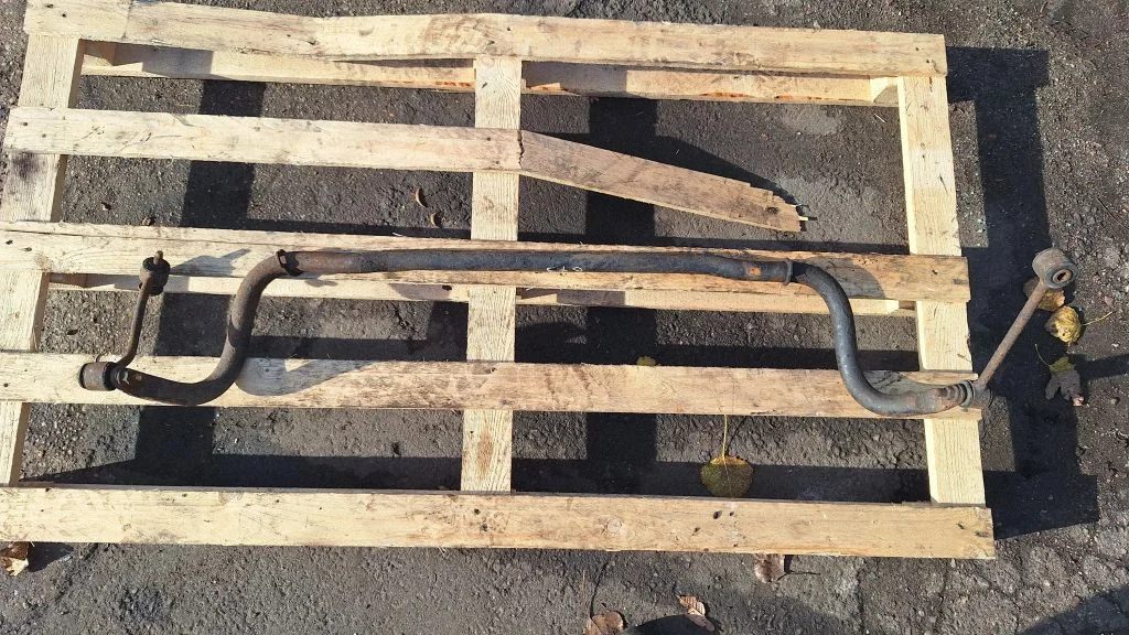 Priekšējais stabilizators – priekšējā