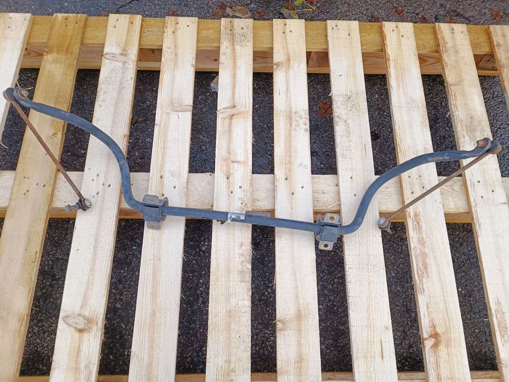 Priekšējais stabilizators 3M515494JA