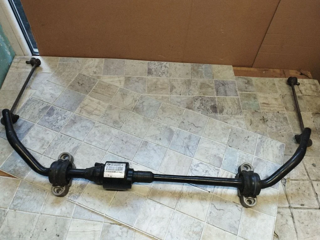 Eesmine stabilisaator (kaldevarras) – BMW 7-seeria F01 F02 F03 F04 (2008-2016)