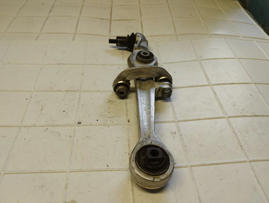 Front control arm 4B3407155A