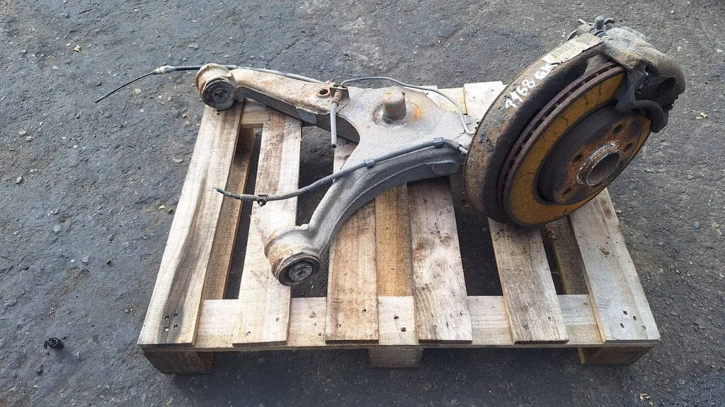 Rear wheel hub spindle/knuckle – Volkswagen Transporter - Caravelle T5 (2003-2015)