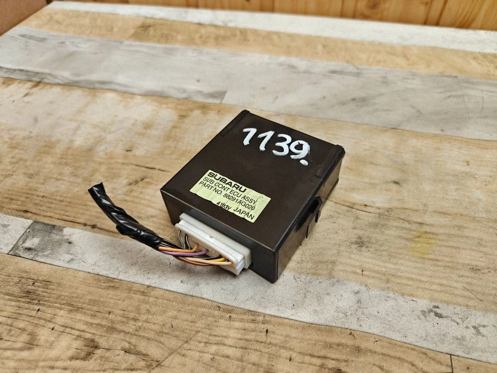 Air suspension control unit module (rear) – Subaru Outback (2004-2006)