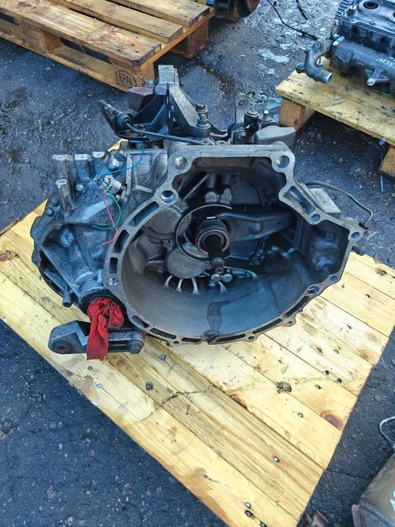 Manual 6 speed gearbox