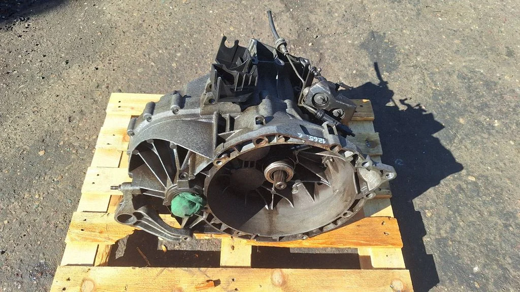 Manual 6 speed gearbox – Volvo V50 (2004-2007)