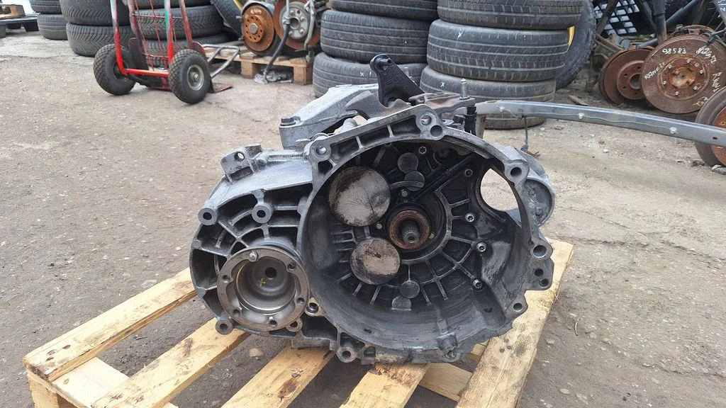 Manual 6 speed gearbox