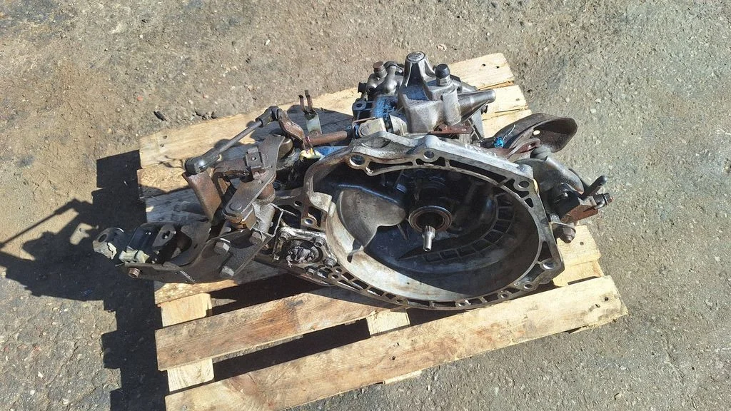 Manual 5 speed gearbox 96183707