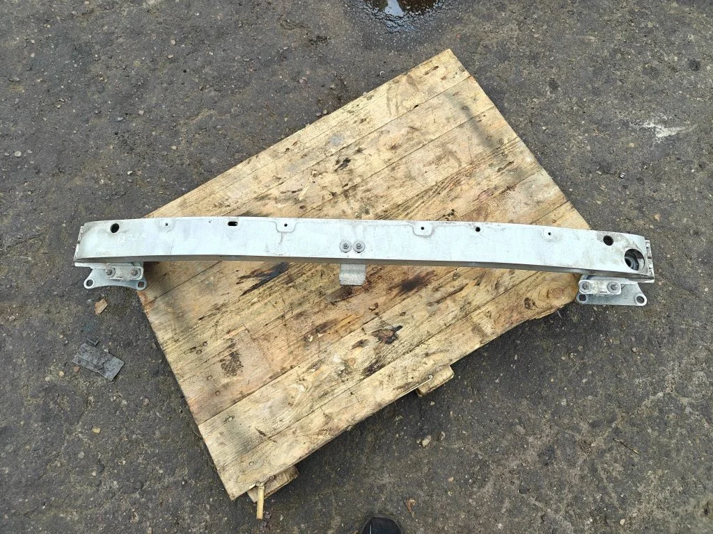 Front bumper cross member