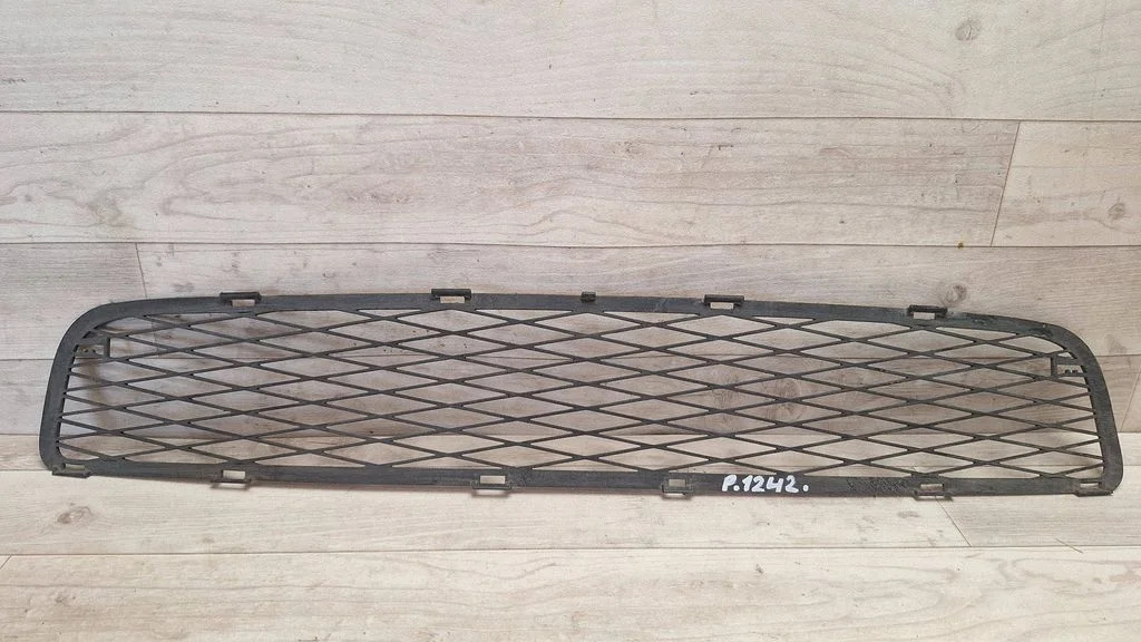 Front bumper lower grill 531120D050C