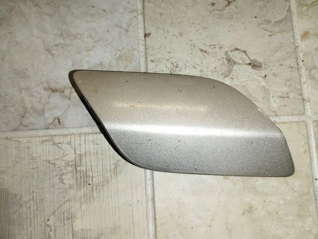 Lukturu mazgāšanas sprauslas vāciņš – Opel Astra H (2004-2012)