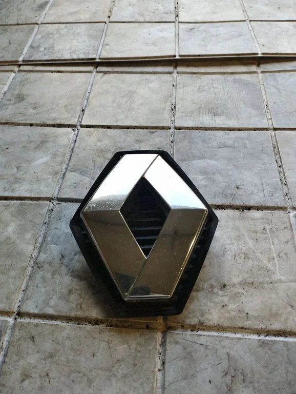 Emblemat producenta 8200115115