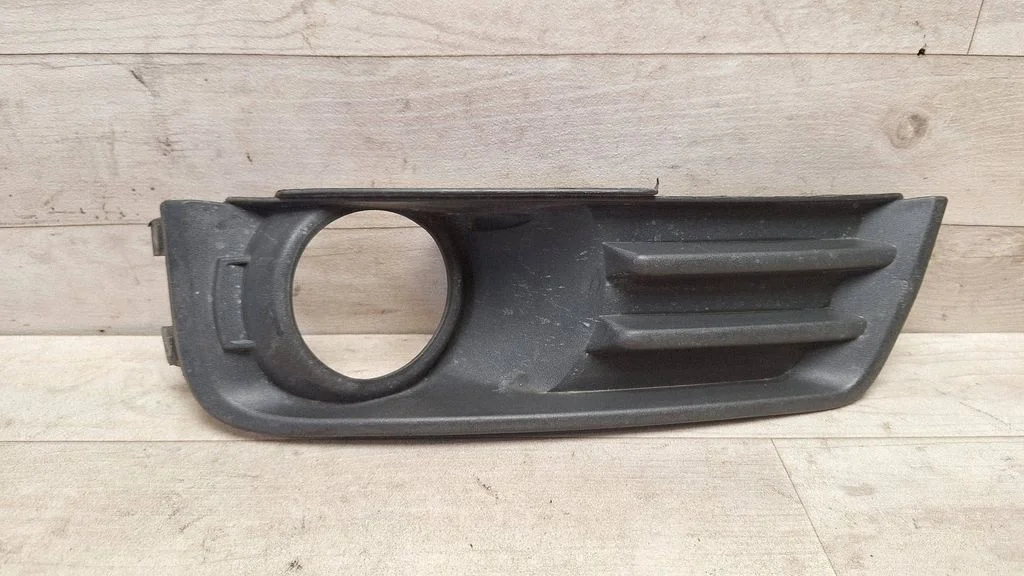 Udutule iluliist / võre – Ford Focus C-MAX (2003-2010)