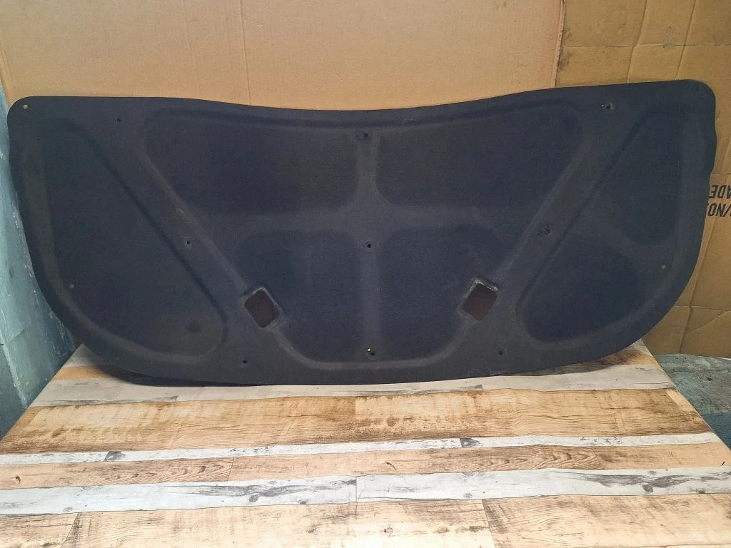 Engine bonnet/hood sound/heat insulation – Hyundai Santa Fe (2006-2012)