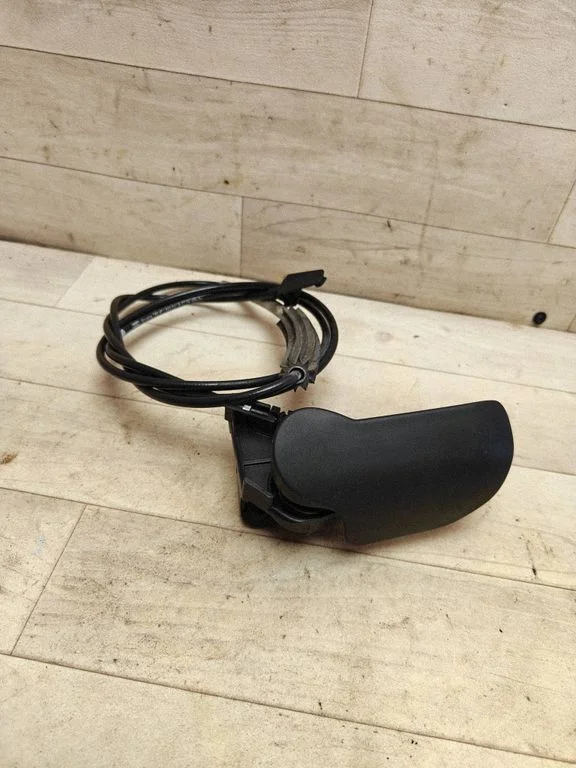 Engine bonnet/hood lock release cable 4F1823633B