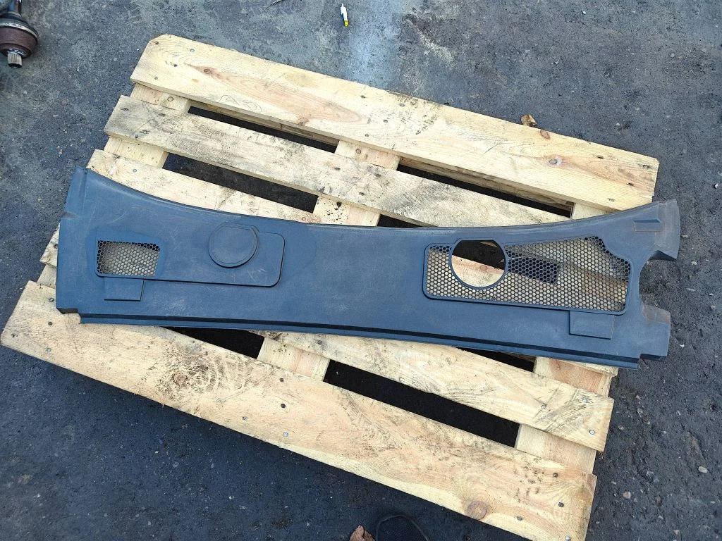 Wiper trim 4F1819447