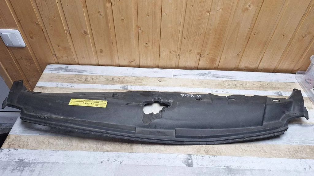 Engine bonnet/hood lock trim molding 71125SNAAA000