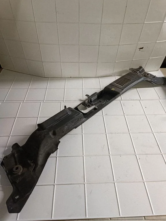 Engine bonnet/hood lock trim molding – Volvo V50 (2004-2007)